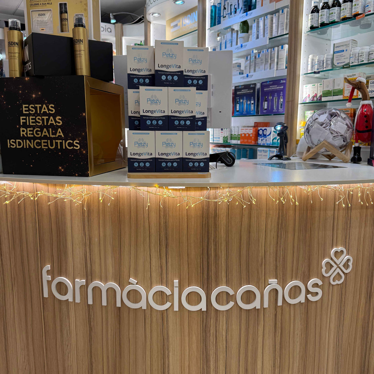 El LongeVita Llega a las Farmacias: Un Hito en la Nutrición Canina Respaldada por la Ciencia